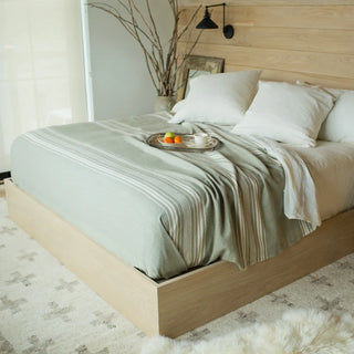 Heirloom Stripe American Cotton Blanket in flax natural