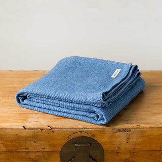 Marled American Cotton Bed Blanket in ink blue with french blue