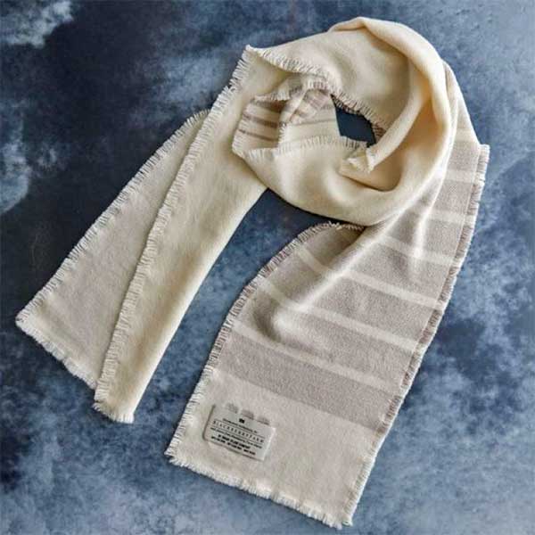 Blackberry Farm Throw